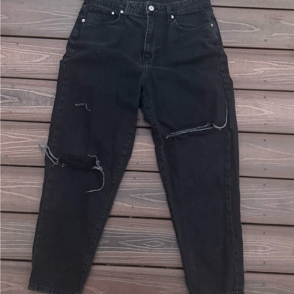 8 Denim Denim - Ultra Hight Waist Distressed Black Women Loose Mom ankle Jeans size 10